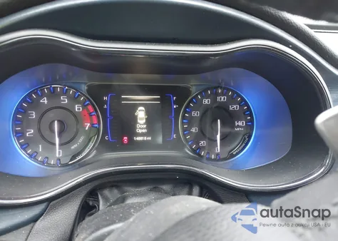 2015 Chrysler 200 S z USA, uszkodzony, nr VIN 1C3CCCBB6FN717605